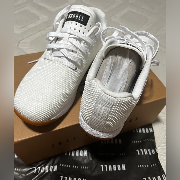 NOBULL brand new Outwork Trainers White and Gum size M8.5/ W10 with box - Picture 5 of 7
